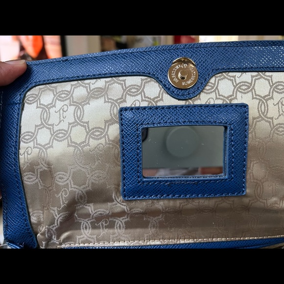 Ivanka Trump preppy blue clutch gold hardware with cream& gold stripes - Picture 4 of 8